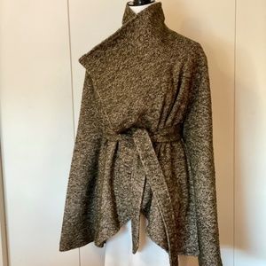 Tavan & Mitto mohair tweed cape coat